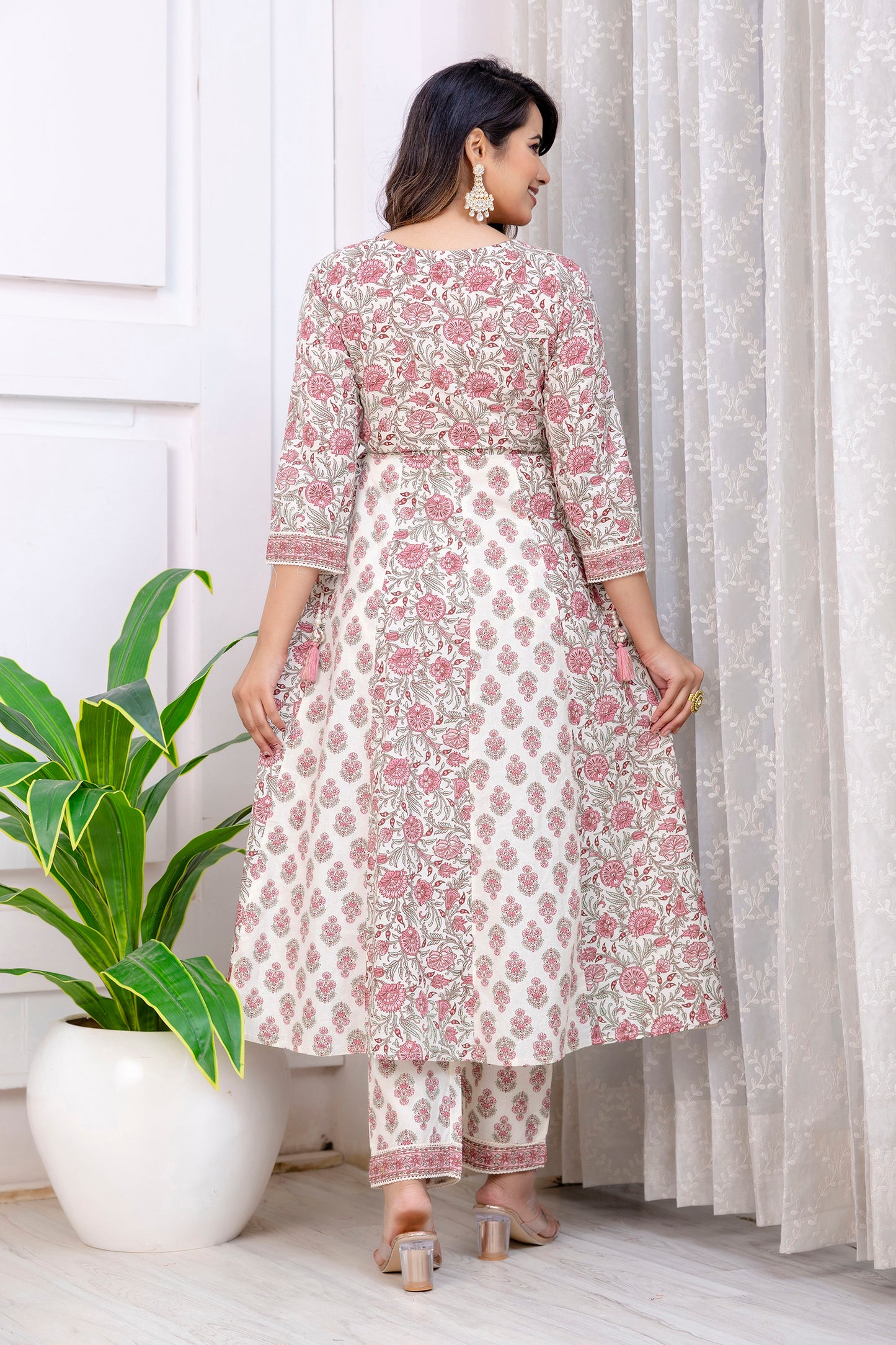 EthniFlair Women Floral Printed Panelled Aari Work Pure Cotton Kurta with Trousers & With Dupatta