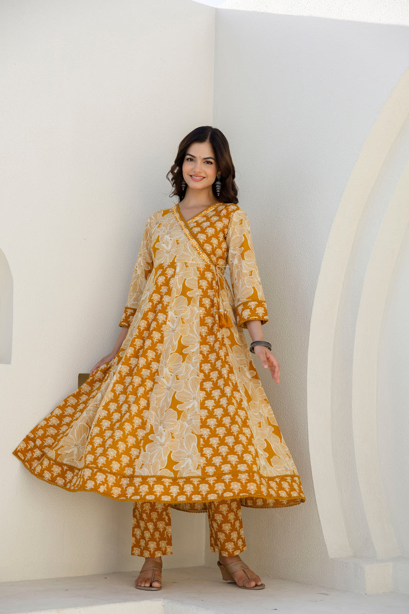 EthniFlair Floral Printed Kurta with Trousers & Dupatta