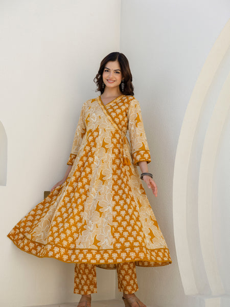 EthniFlair Floral Printed Kurta with Trousers & Dupatta