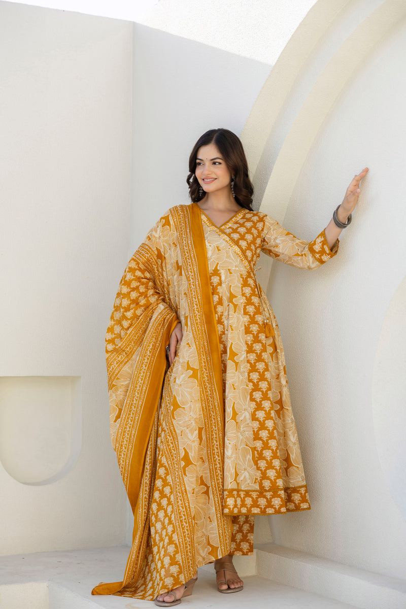 EthniFlair Floral Printed Kurta with Trousers & Dupatta