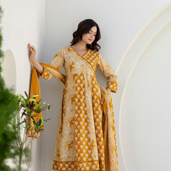 EthniFlair Floral Printed Kurta with Trousers & Dupatta