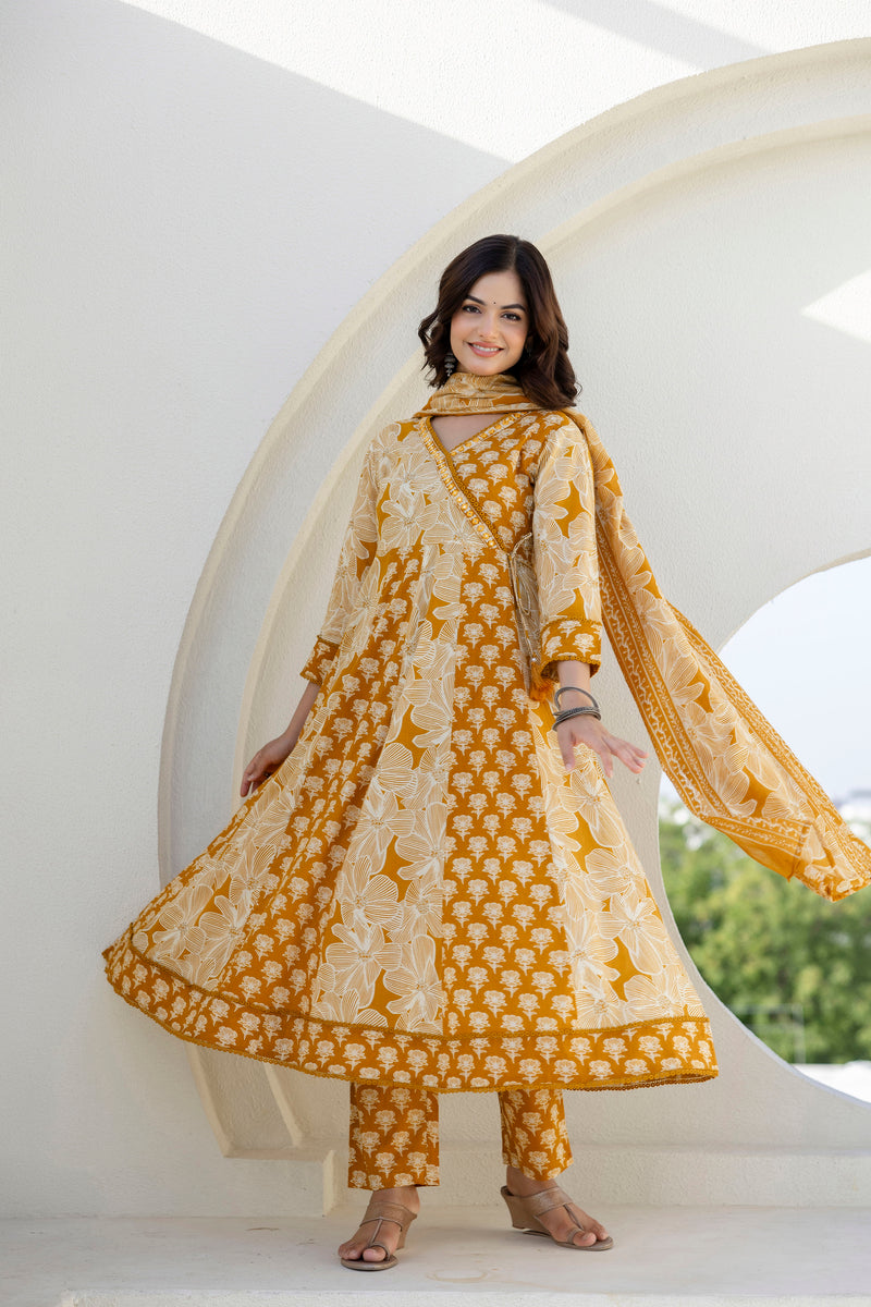 EthniFlair Floral Printed Kurta with Trousers & Dupatta