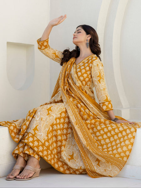 EthniFlair Floral Printed Kurta with Trousers & Dupatta