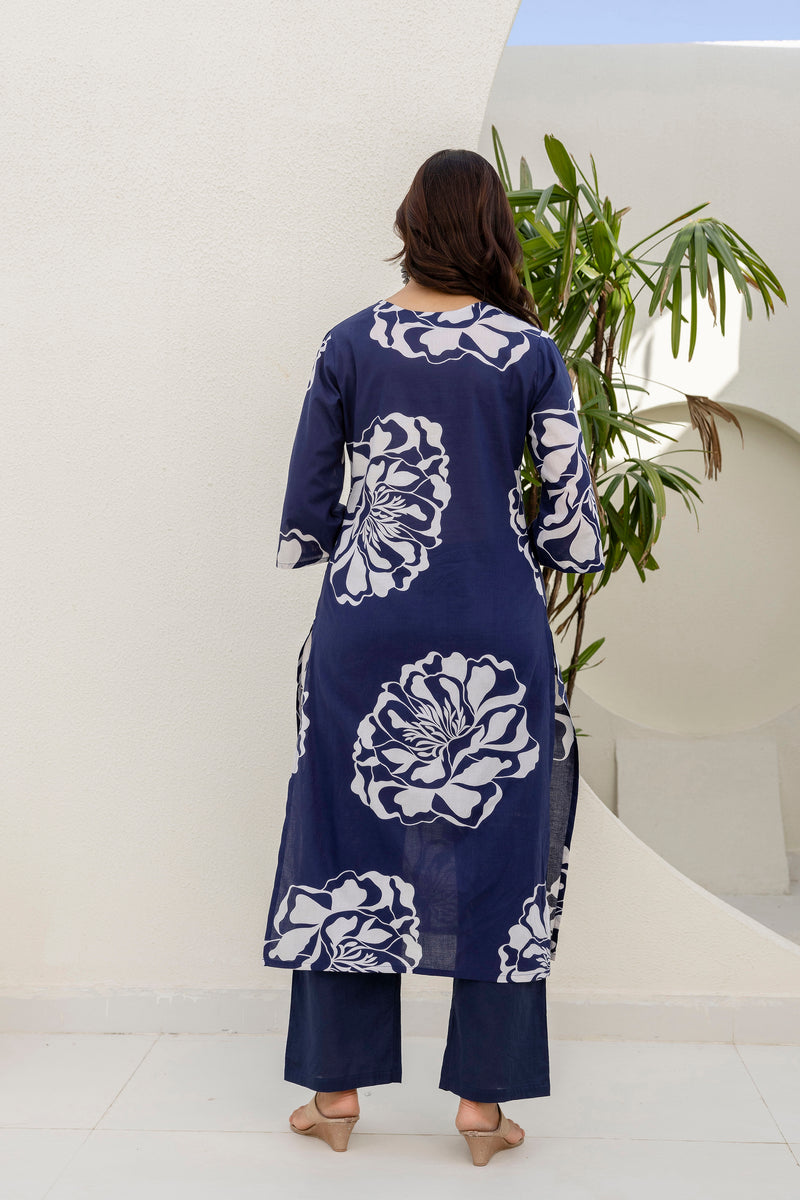 EthniFlair Floral Printed Kurta with Trousers & Dupatta