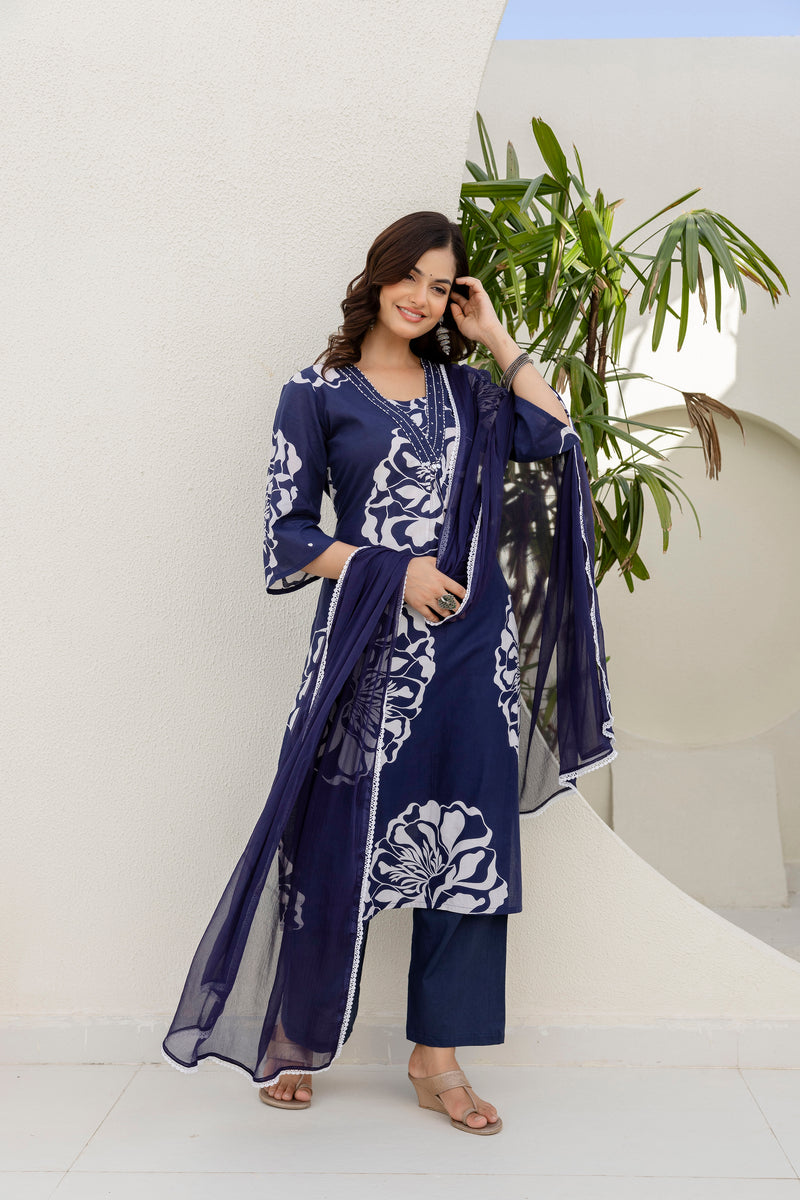 EthniFlair Floral Printed Kurta with Trousers & Dupatta