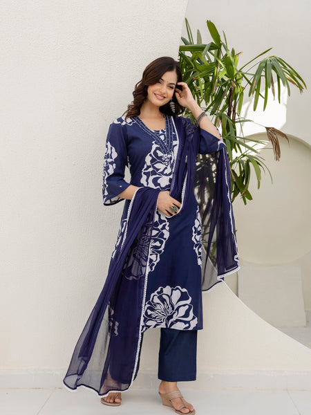 EthniFlair Floral Printed Kurta with Trousers & Dupatta