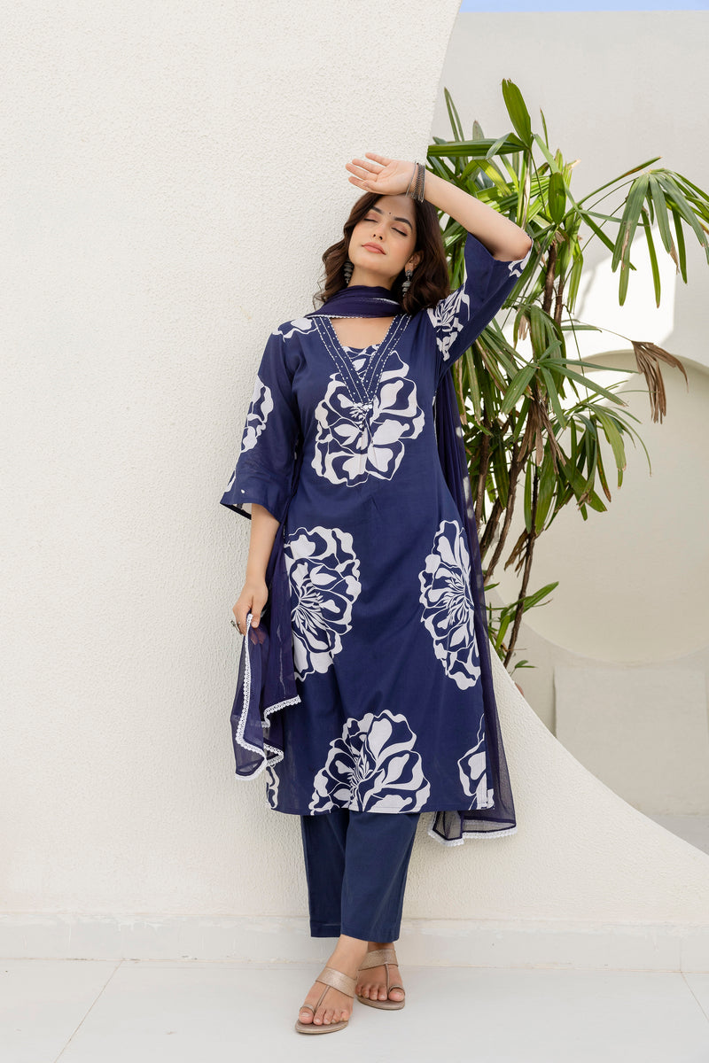EthniFlair Floral Printed Kurta with Trousers & Dupatta