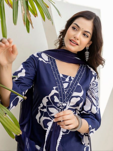 EthniFlair Floral Printed Kurta with Trousers & Dupatta