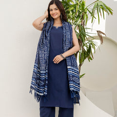 EthniFlair Solid Kurta with Trousers & Dupatta