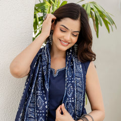 EthniFlair Solid Kurta with Trousers & Dupatta