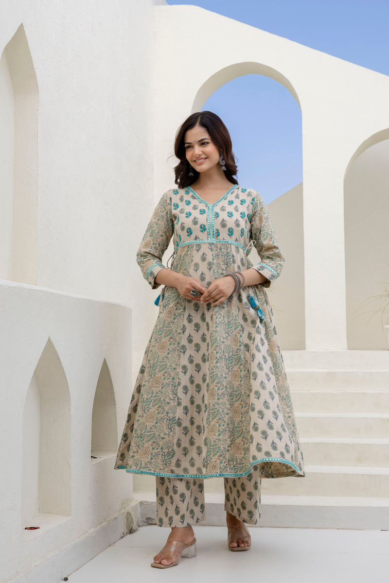 EthniFlair Floral Printed Kurta with Pyjama & Dupatta