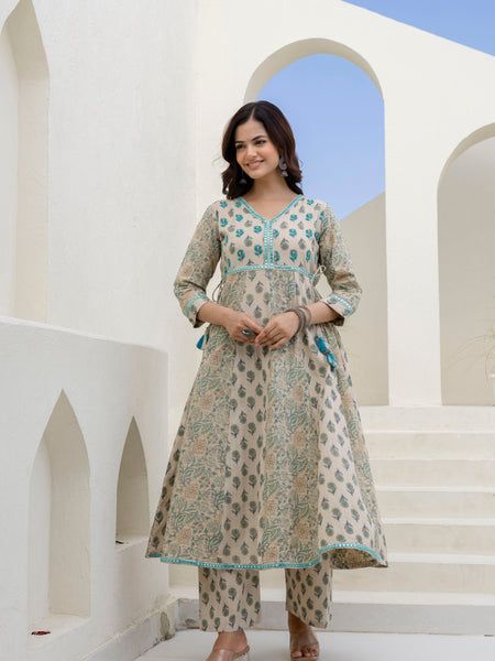 EthniFlair Floral Printed Kurta with Pyjama & Dupatta