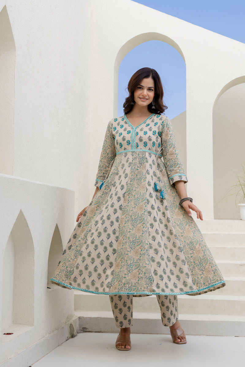 EthniFlair Floral Printed Kurta with Pyjama & Dupatta