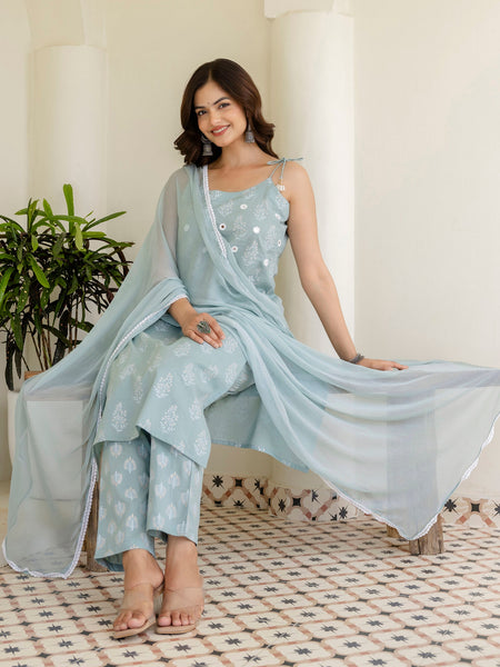 EthniFlair Floral Printed Shoulder Straps Kurta With Trousers & Dupatta