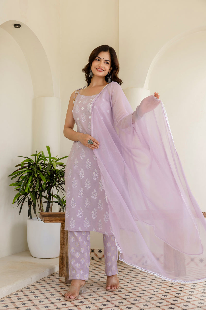 EthniFlair Floral Printed Shoulder Straps Kurta With Trousers & Dupatta