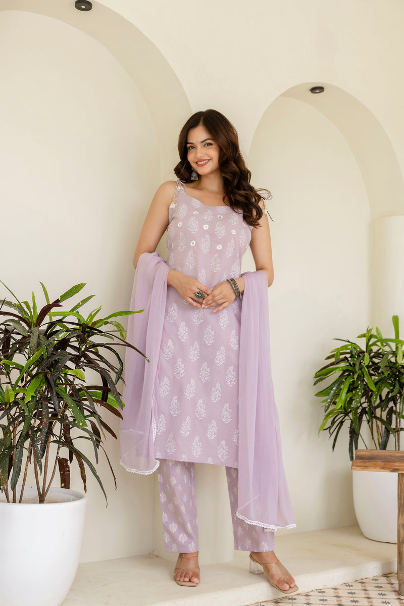 EthniFlair Floral Printed Shoulder Straps Kurta With Trousers & Dupatta