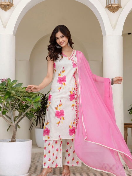 EthniFlair Floral Printed Mirror Work Straight Kurta With Trousers & Dupatta