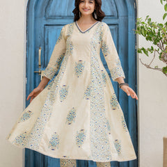 EthniFlair Floral Printed V-Neck A-Line Kurta With Trousers & Dupatta
