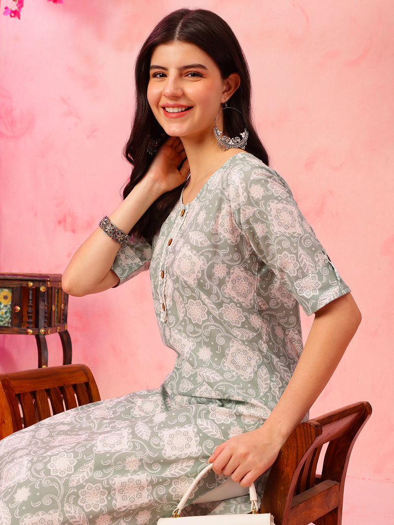 EthniFlair Floral Printed Round Neck Straight Kurta