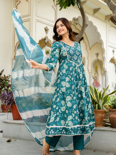 EthniFlair Ethnic Motifs Embroidered Kurta with Pyjamas & Dupatta
