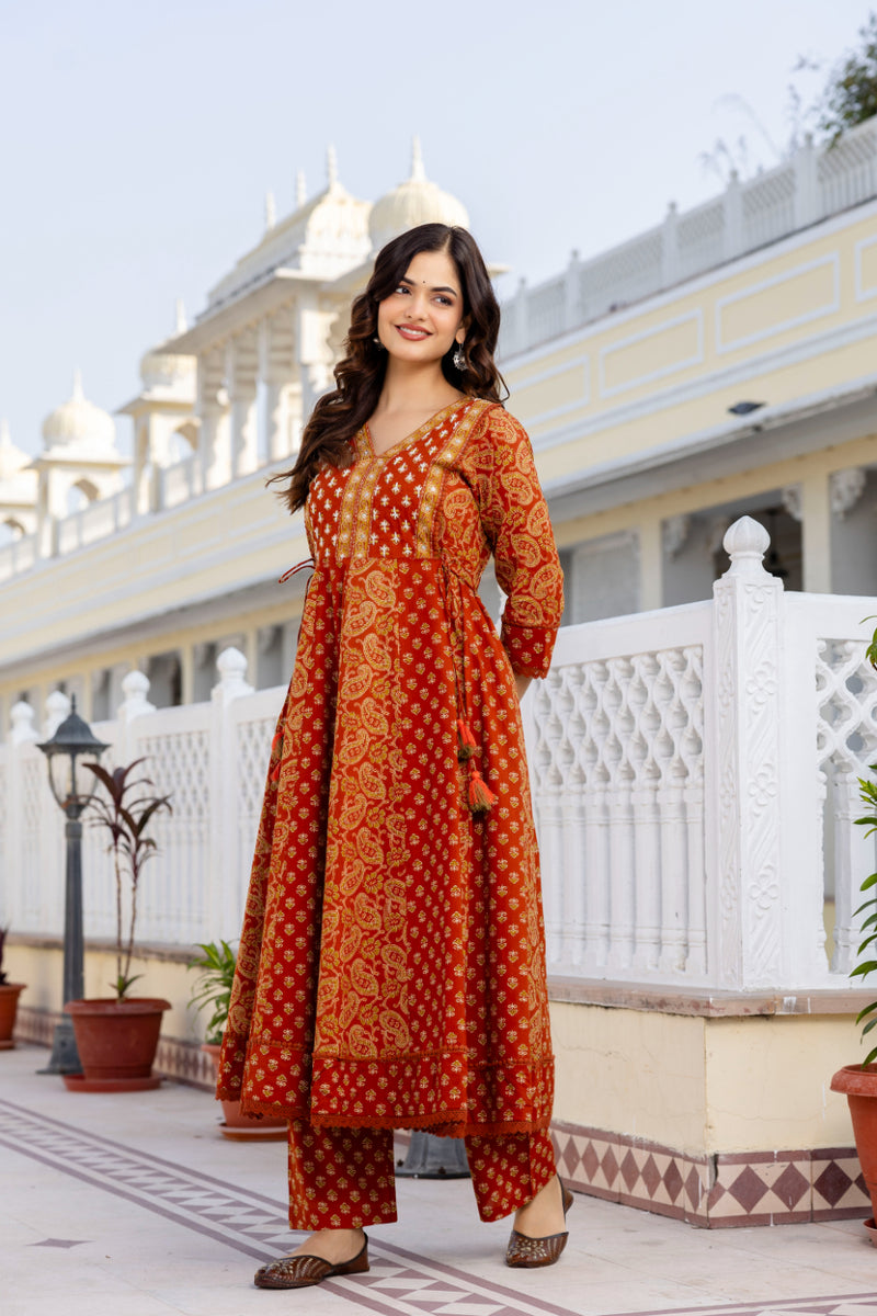 Women Floral Printed Panelled Pure Cotton Kurta with Trousers & Dupatta