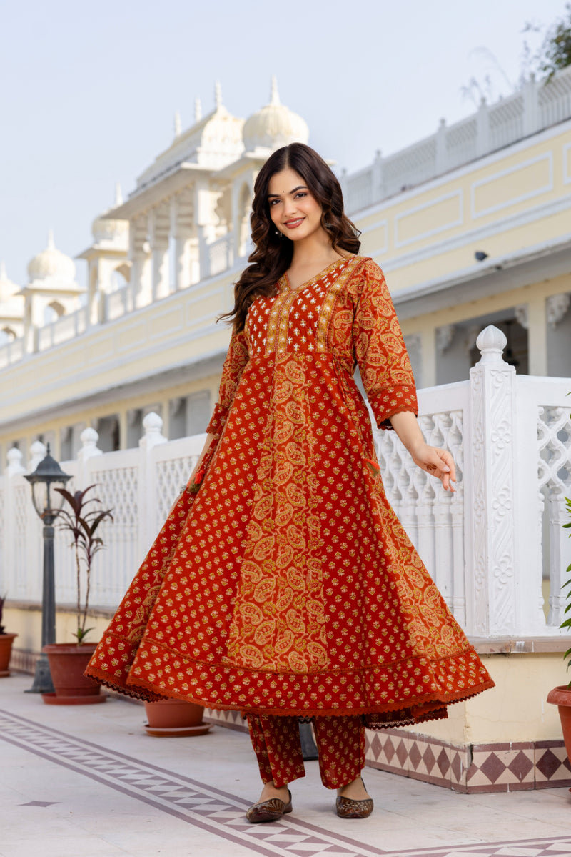 Women Floral Printed Panelled Pure Cotton Kurta with Trousers & Dupatta