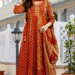 Women Floral Printed Panelled Pure Cotton Kurta with Trousers & Dupatta