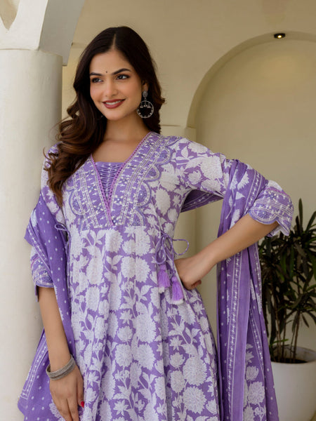 EthniFlair Women Floral Printed Panelled Sequinned Pure Cotton Kurta with Trousers & With Dupatta