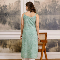 EthniFlair Floral Printed Shoulder Straps Straight Kurta