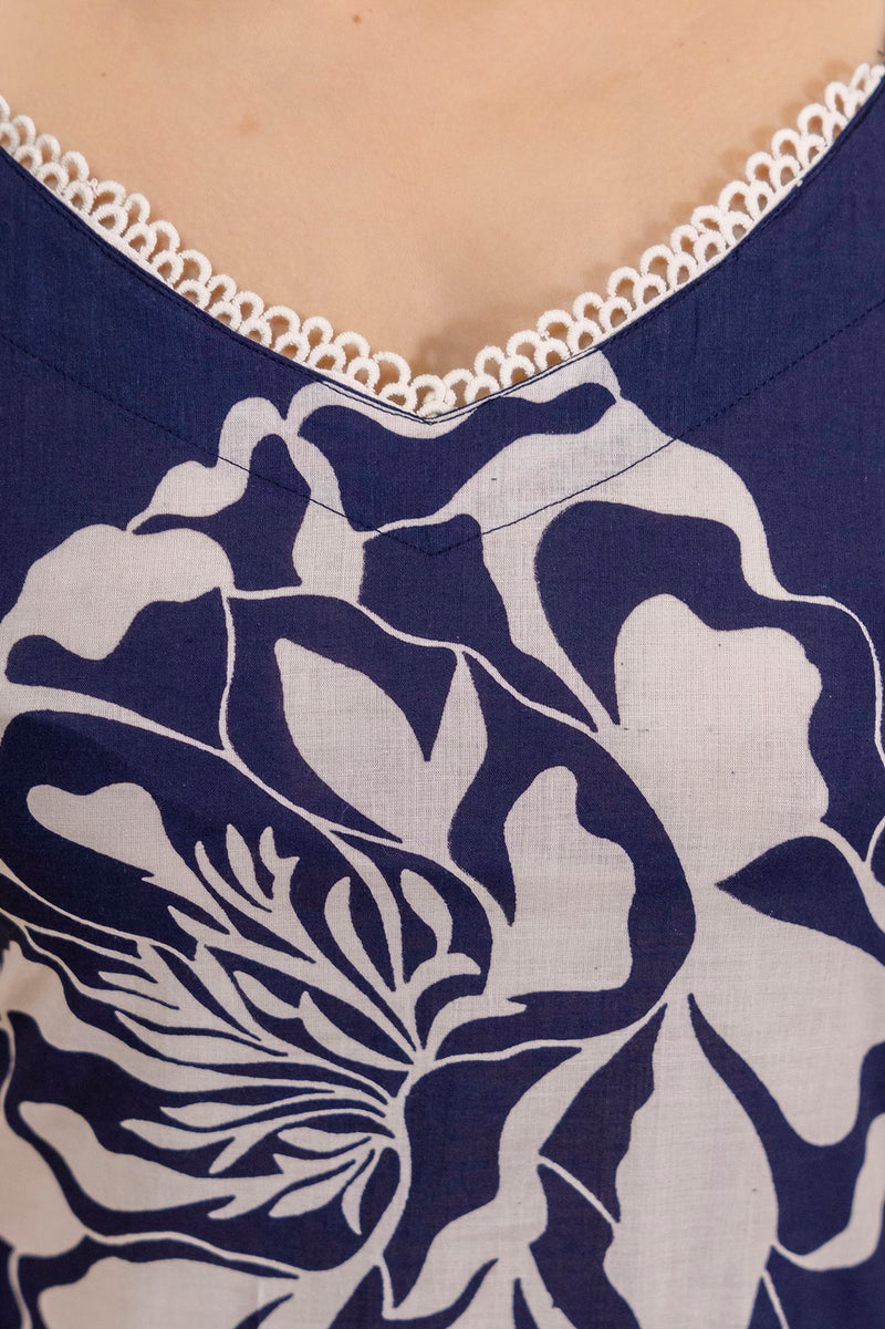 EthniFlair Sleeveless Floral Kurta