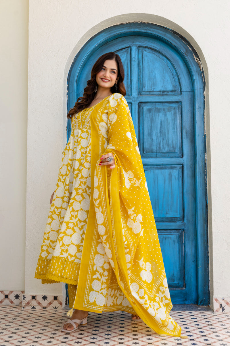 EthniFlair Women Ethnic Motifs Printed Panelled Thread Work Pure Cotton Kurta with Trousers & With Dupatta