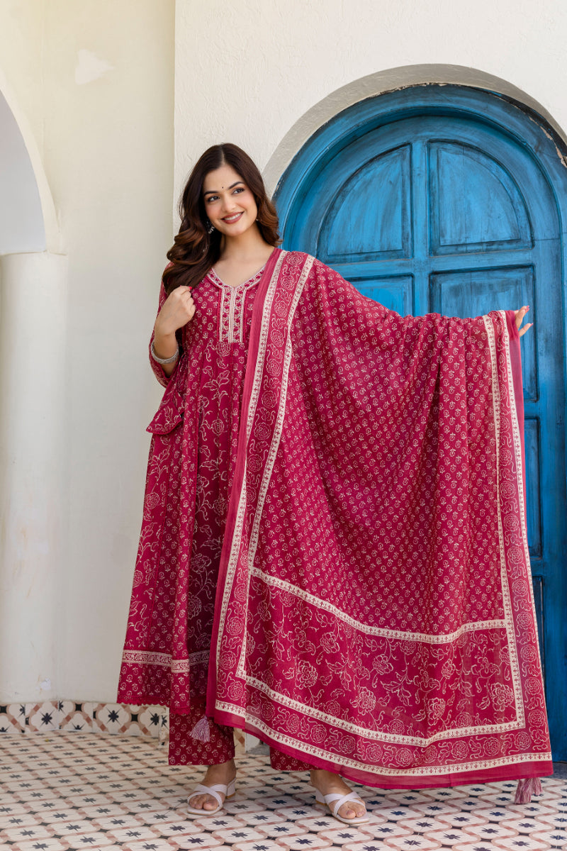 Women Floral Printed Panelled Pure Cotton Kurta with Trousers & Dupatta