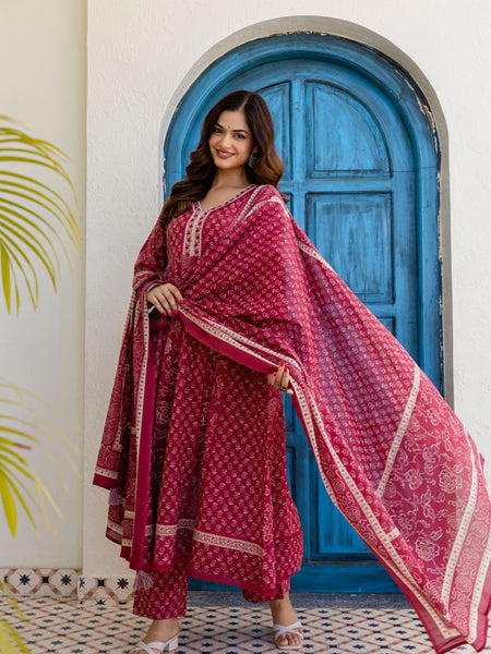 Women Floral Printed Panelled Pure Cotton Kurta with Trousers & Dupatta