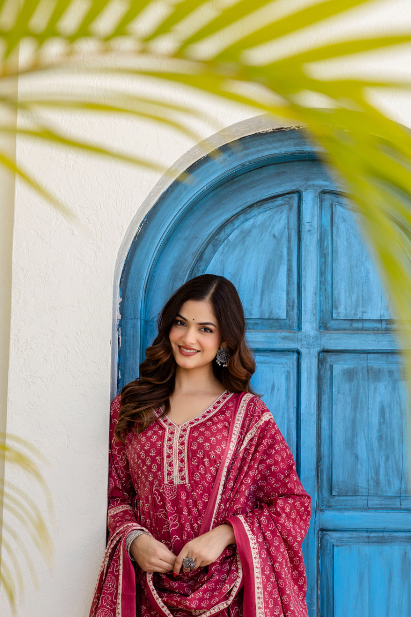 Women Floral Printed Panelled Pure Cotton Kurta with Trousers & Dupatta