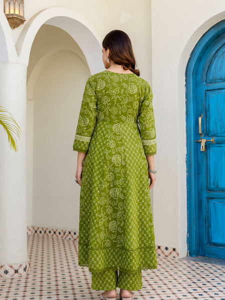 Women Floral Printed Panelled Pure Cotton Kurta with Trousers & Dupatta
