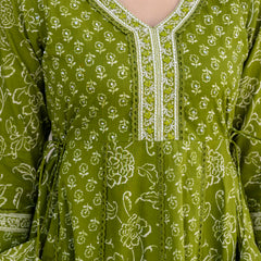 Women Floral Printed Panelled Pure Cotton Kurta with Trousers & Dupatta
