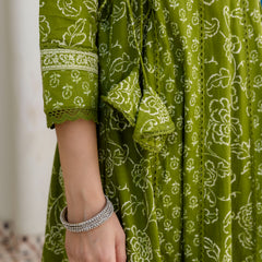 Women Floral Printed Panelled Pure Cotton Kurta with Trousers & Dupatta