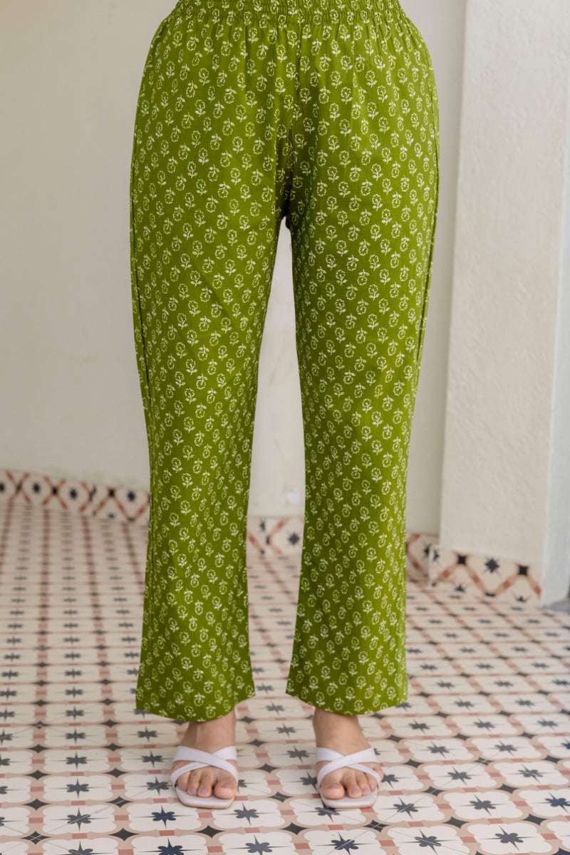 Women Floral Printed Panelled Pure Cotton Kurta with Trousers & Dupatta