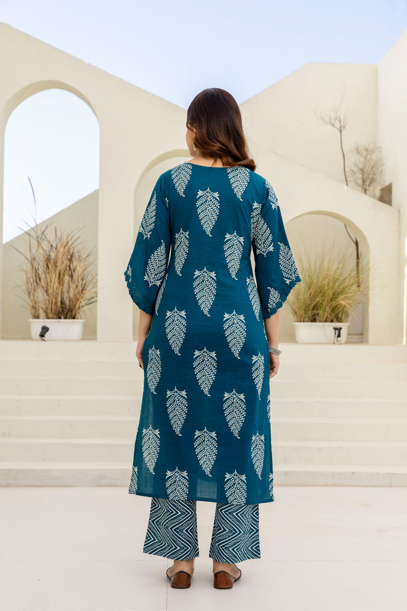 EthniFlair Women Ethnic Motifs Printed Panelled Thread Work Pure Cotton Kurta with Trousers & With Dupatta