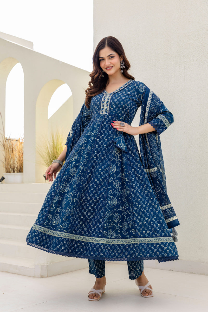 EthniFlair Women Floral Printed Panelled Sequinned Pure Cotton Kurta with Trousers & With Dupatta