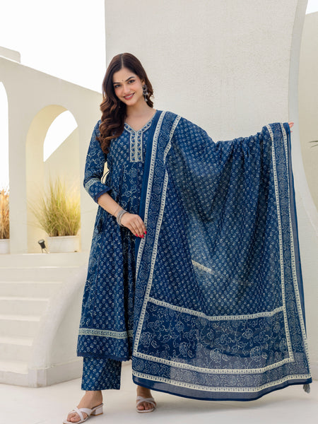 EthniFlair Women Floral Printed Panelled Sequinned Pure Cotton Kurta with Trousers & With Dupatta