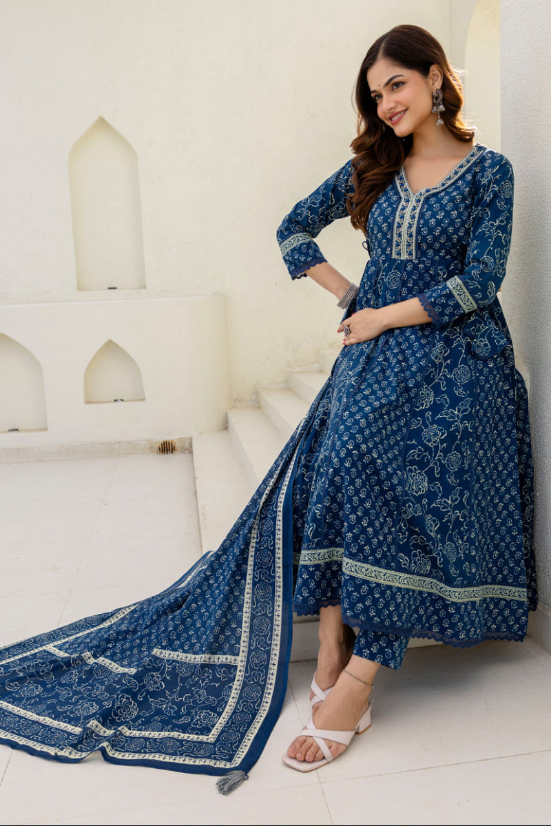 EthniFlair Women Floral Printed Panelled Sequinned Pure Cotton Kurta with Trousers & With Dupatta