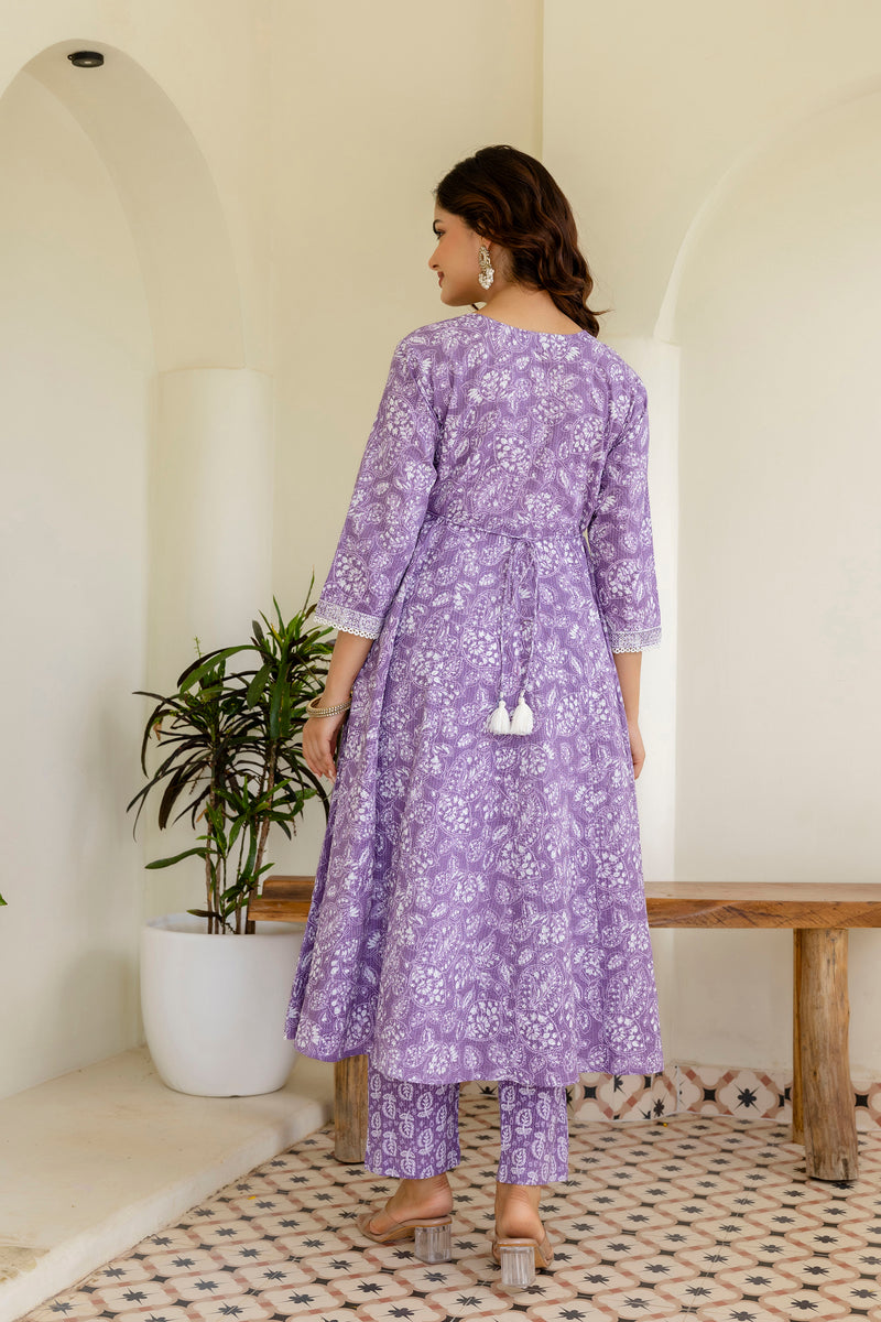 EthniFlair Floral Printed Empire Aari Work Kurta with Pyjamas & Dupatta