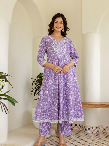 EthniFlair Floral Printed Empire Aari Work Kurta with Pyjamas & Dupatta