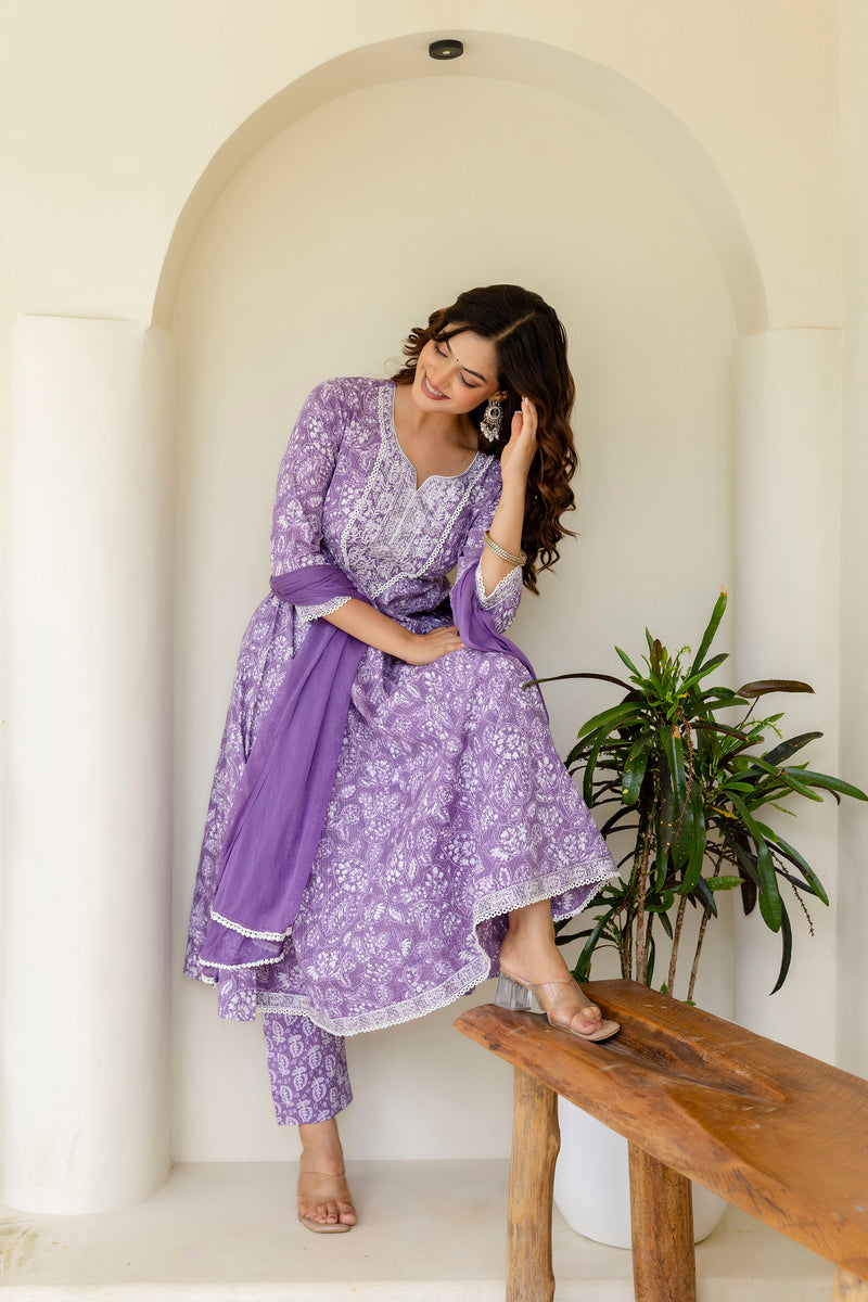 EthniFlair Floral Printed Empire Aari Work Kurta with Pyjamas & Dupatta