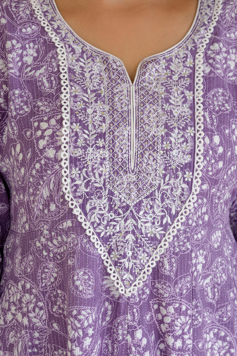 EthniFlair Floral Printed Empire Aari Work Kurta with Pyjamas & Dupatta