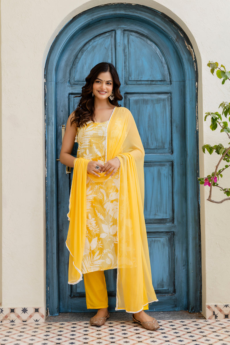 EthniFlair Floral Printed Sleeveless Straight Kurta With Trousers & Dupatta