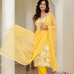 EthniFlair Floral Printed Sleeveless Straight Kurta With Trousers & Dupatta