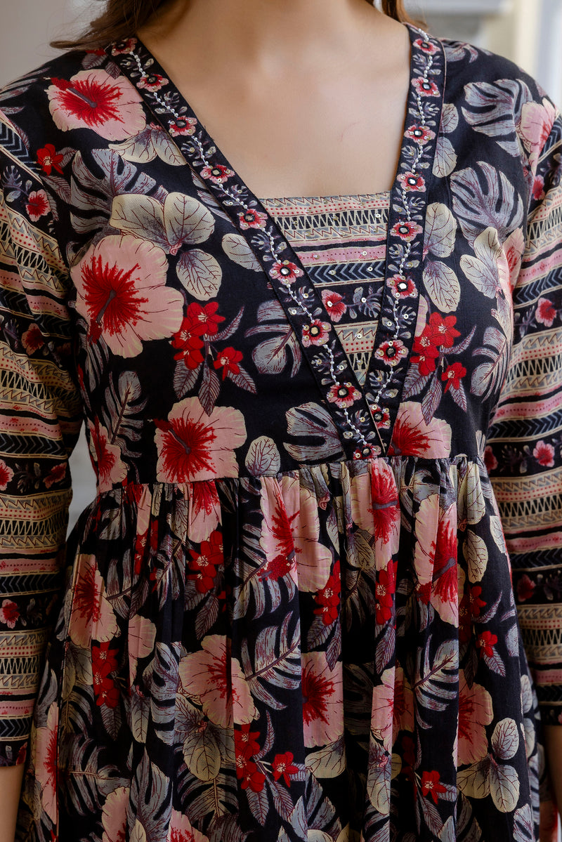 EthniFlair Floral Printed Empire Kurta with Trousers & Dupatta