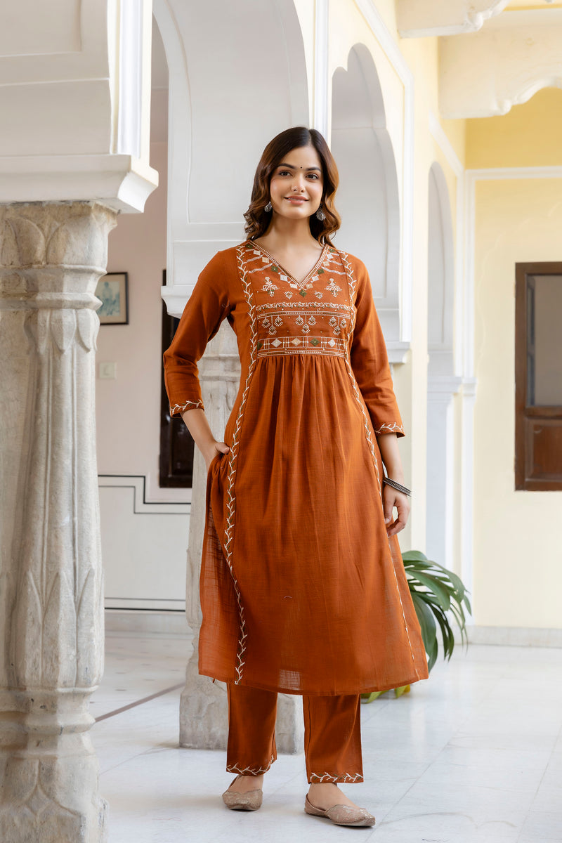 EthniFlair Ethnic Motifs Embroidered Pleated Aari Work Kurta Set